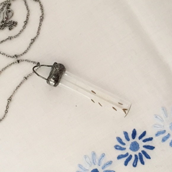 Dandelion Seeds Make a Wish Pendant Necklace Glass and seeds Handcrafted Pendant - Picture 3 of 8